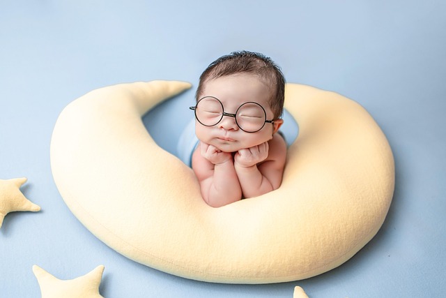 子供、寝顔、クッション